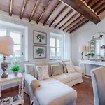 Apartman First-Floor Apartment With Private Garden Cappella