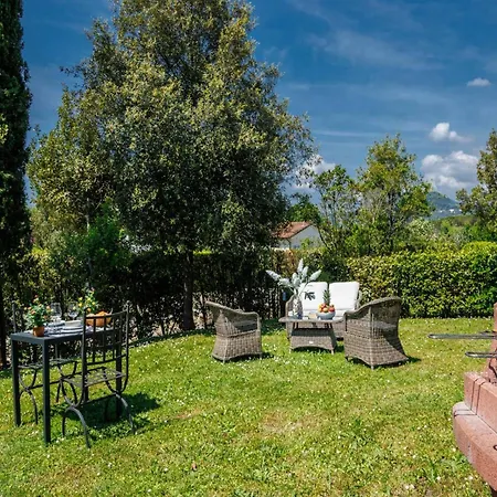 Apartament First-floor With Private Garden Cappella